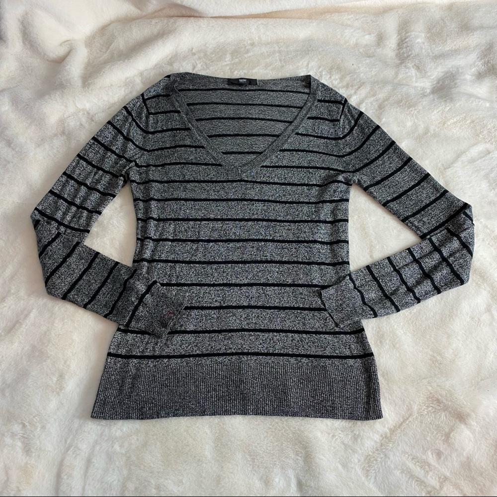 Mossimo gray striped sweater size Medium